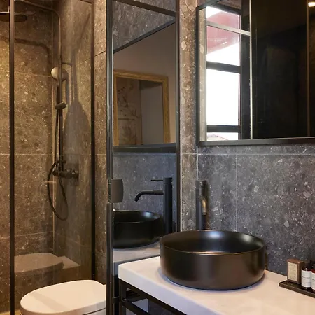 Anise, Aluma & 4* Athens