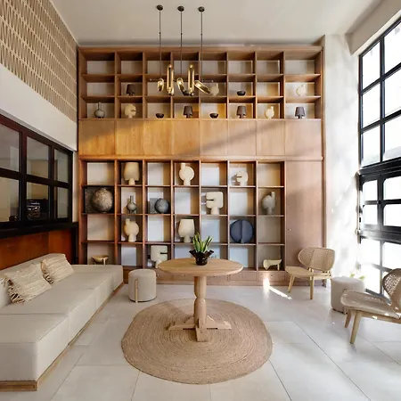 Anise, Aluma & 4* Athens