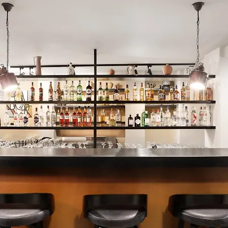 Anise, Aluma & Hotel 4*